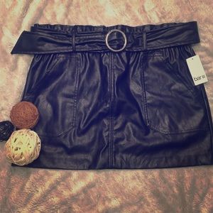 Belted pleather skirt w pockets